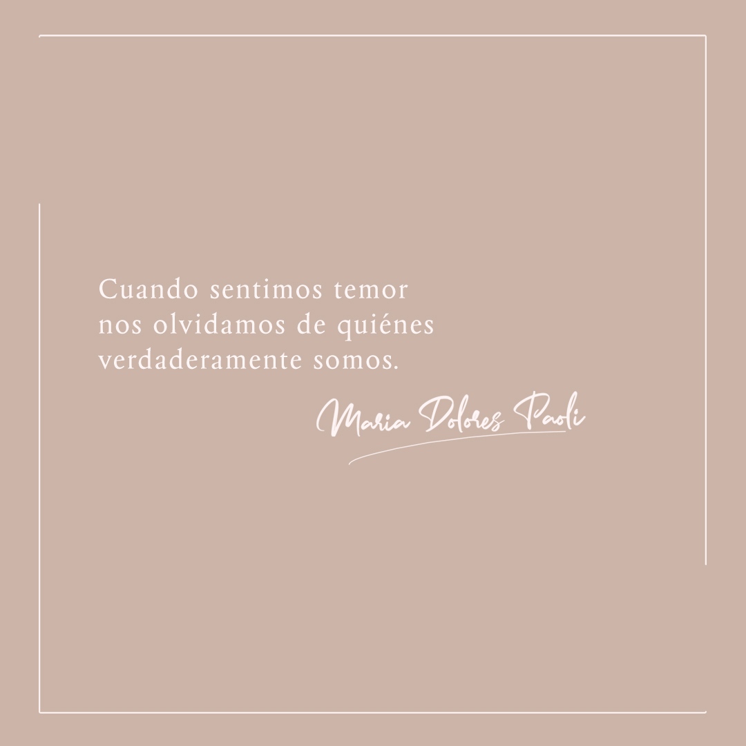 En diferentes momentos de la vida, nos encontraremos con situaciones y nuevas oportunidades que nos obligan a movernos del lugar en donde estamos.
.
No te preocupes, el temor tiende a aflorar nuestras inseguridades.
.
No lo permitas, tú puedes lograr todo lo que te propongas.