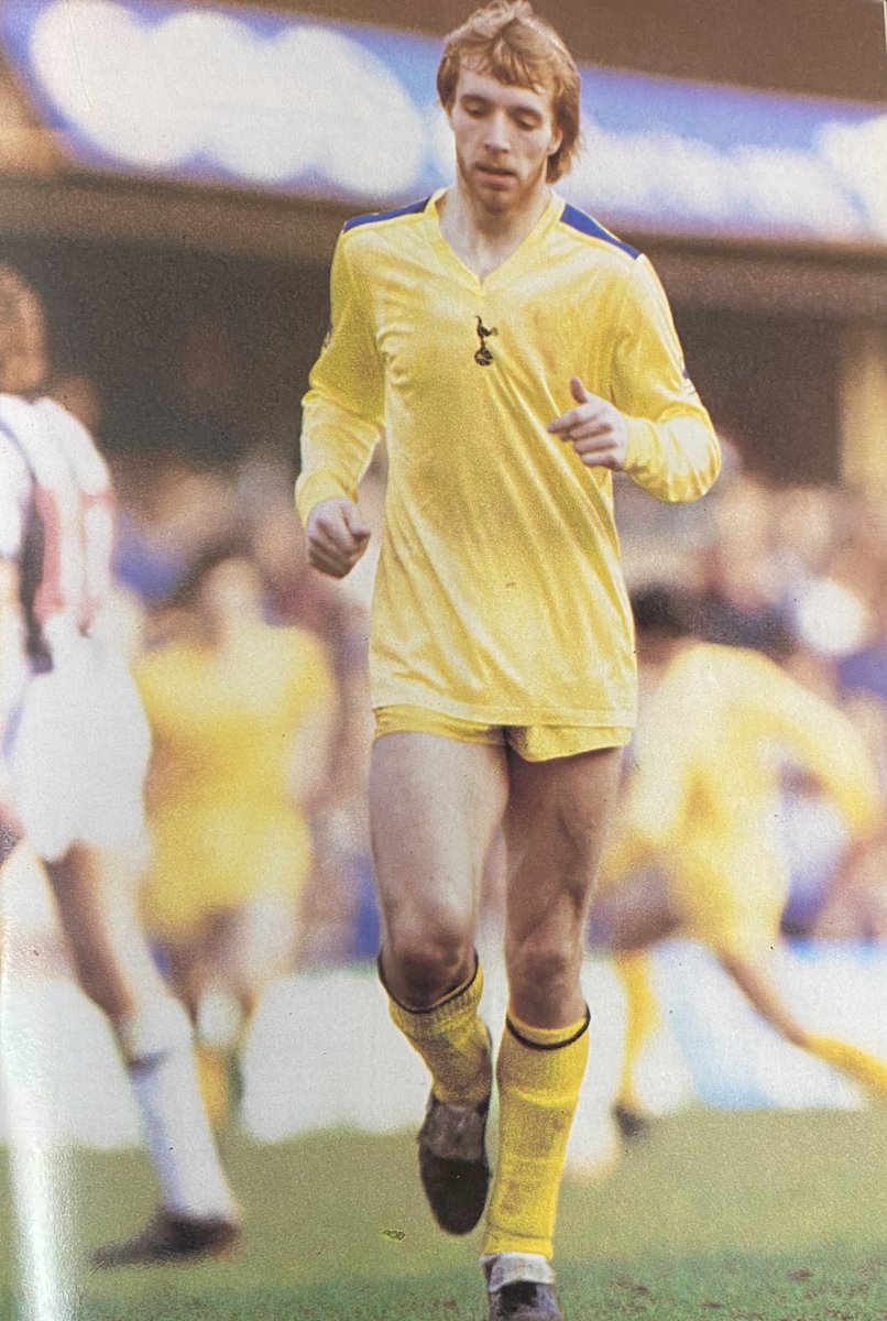 kevhillsy's tweet photo. ⁦@SteveArchibald8⁩ ⁦@lecoqsportif⁩ Great kits, Great player #Archie https://t.co/D0cN0Om6yB