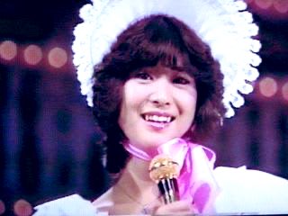 Achimochi1007 בטוויטר 40年前の今日 松田聖子 青い珊瑚礁 リリース この曲 で 聖子ワールドに紹介された 声量がある若いボーカルがひびきました 最初のイメージは可愛い ウサギ または紅白初出場のボンネットのお陰で赤ちゃんだった 大村雅朗さんもこの曲から Achimochi1007 בטוויטר 40年前の今日 松田聖子 青い珊瑚礁 リリース この曲 で 聖子ワールドに紹介された 声量がある若いボーカルがひびきました 最初のイメージは可愛い ウサギ または紅白初出場のボンネットのお陰で赤ちゃんだった 大村雅朗さんもこの曲から