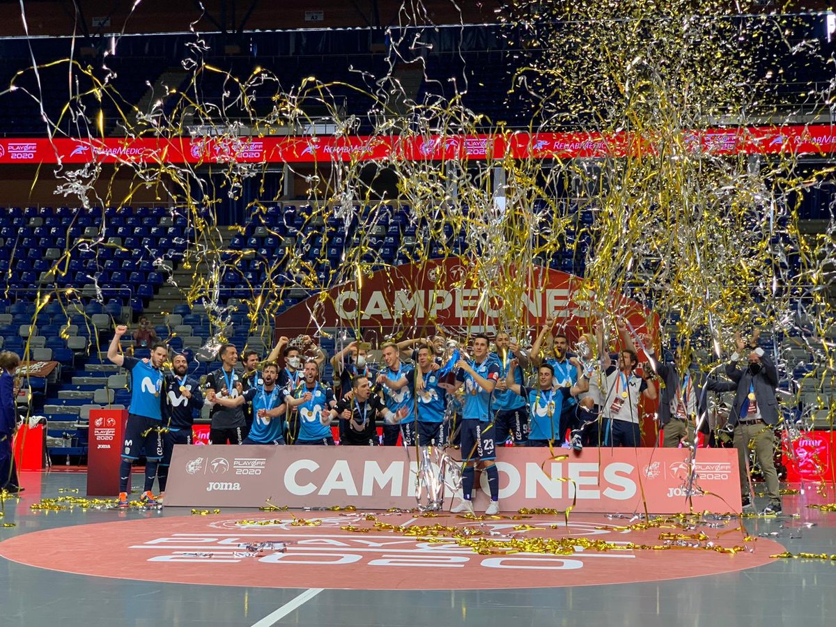 ‼️🏆📸¡#MovistarInterFS alzando la Copa en Málaga!

¡Qué gran imagen! 

¡¡Para todos vosotros interistas!!

Gracias por vuestro apoyo incondicional #afición 💙  

#InteristaSoy #TomorrowIsToday #MuchoMasQueFutbolSala