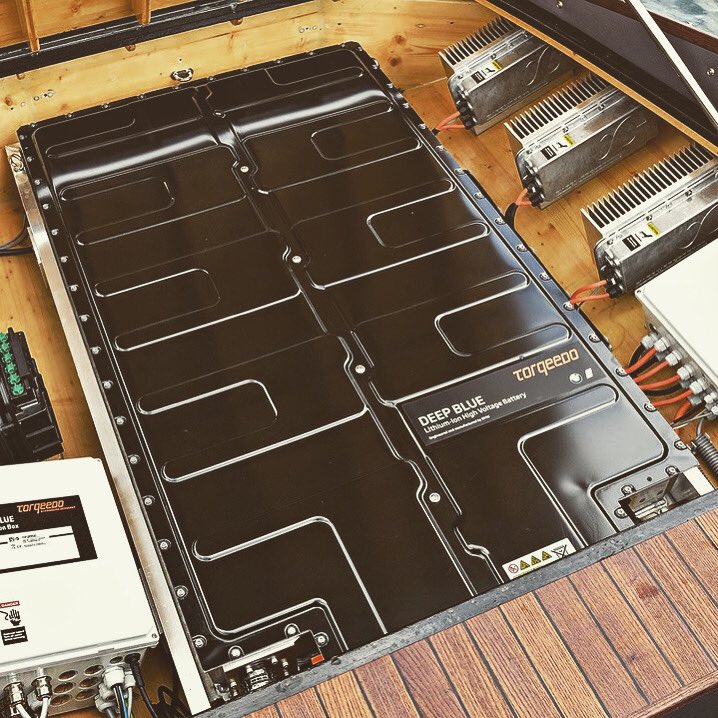 nauticflow's tweet image. Electric Engine for Boats  | Green Line 💚
-
-
-
#lovingtheocean #globalwarming #saveourplanet #welovetheearth #electricboats #climatestrike #hibrid #electricenergy #electricmotors #greenenergy #energialimpia #torqeedo #energiaverde #nautical #sailing #boat #sailor #boating