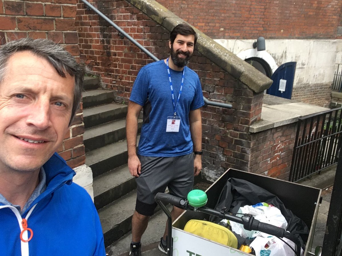 Our #cargobike is great for helping do #SE1 food package deliveries and avoiding #congestioncharge with st George the Martyr <a href="/TeamLondonBdg/">Team London Bridge</a> #bikesforbusiness
