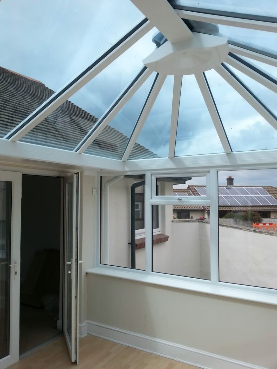 QUALITY CONSERVATORY INSTALL

Check out this gorgeous conservatory we installed last week in Black Torrington. The stunning angles help to create a real feature room. 

#summerready #trulylocal 

Why not get in touch today for more info on the quality products we have to offer.