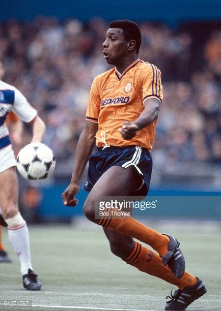 robertmdaws's tweet photo. #MitchellThomas #LTFC vs #QPR Loftus Road Feb 1986 @LutonTownExile @LutonTown https://t.co/4C4vePdOP9