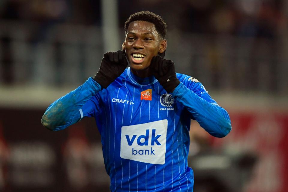 Moving further forward, Gent’s Jonathan David is definitely somebody that Liverpool should consider. The 20-year-old Canadian scored 15 non-penalty goals and assisted a further 7 in the league last season.