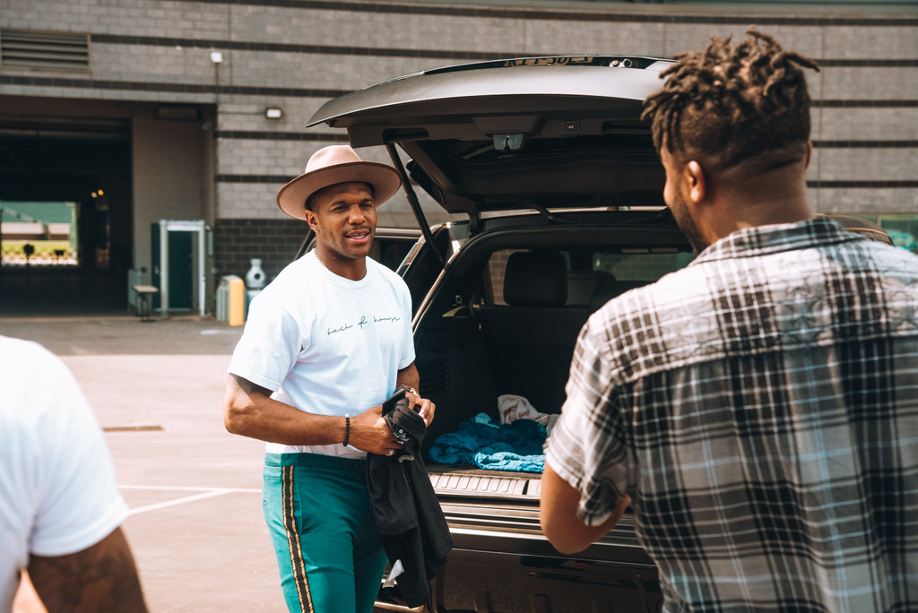 s3stylesoldsep's tweet photo. #BTS | If you were at @LapstoneHammer that day…the energy was unmatched. @Rodney_McLeod4 believed in the dream, the vision of @inisikpe and director @thebrianalan masterminded and executed our very first production. Built from the ground up. Let’s Goooo!
#stylesoldseparately https://t.co/MNKht52FA1