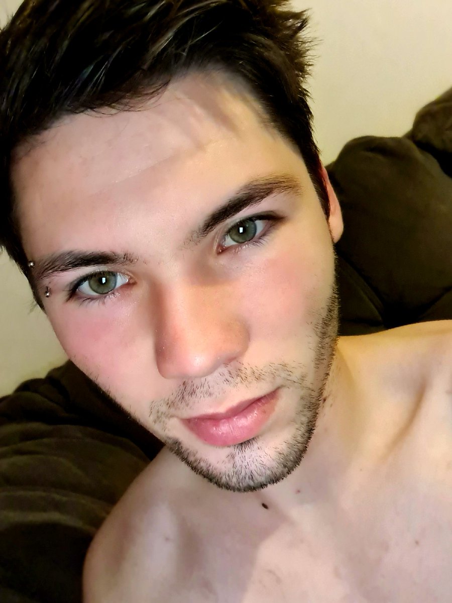 Finally back after some very busy and tough times. Who wants to celebrate my return by handing over your pay check this week? 🤔 Help me buy my car
#findom #cashmaster #walletrape #humanatm #alpha #footfetish #feet #paypig #moneyslave #footfetish #heels #slave #toes #feetworship