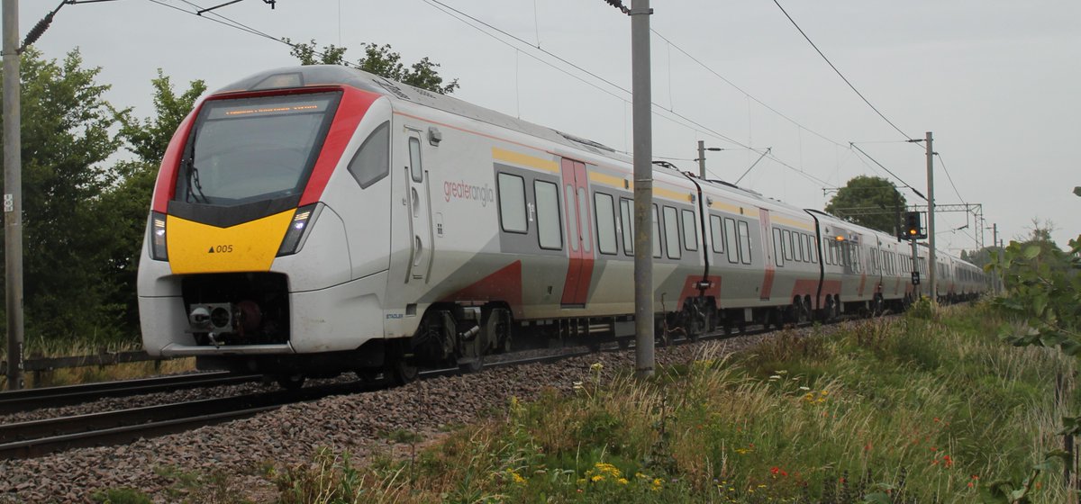 DSB3PHOTOGRAPHY's tweet image. your becoming my stalker 745...005. Is seen racing towards Kelvedon Working from Norwich - Liverpool Street.
@GreaterAngliaPR #Class745 #Uktrainspotting