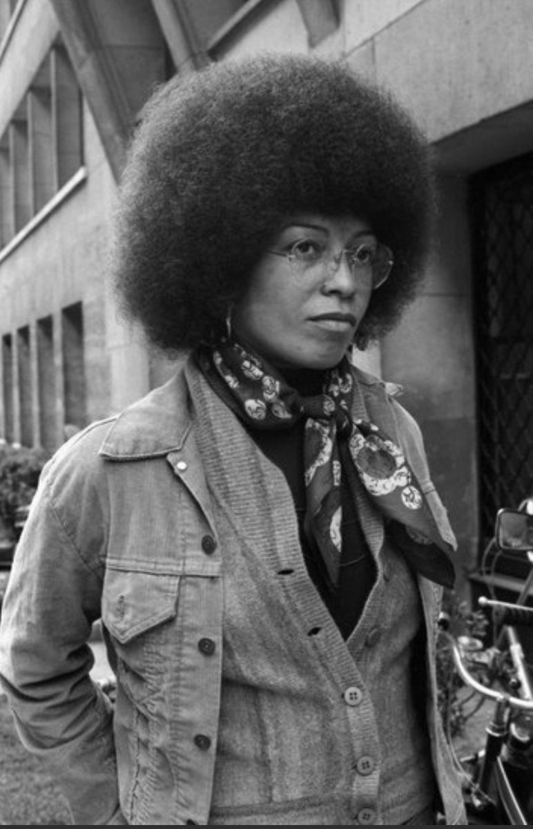 _AfroMarxist's tweet photo. "It doesn't surprise me that aspect of the black nationalist movement, the cultural side, has triumphed because that is the aspect of the movement that was most commodifiable and when we look at the commodification of blackness we're looking at a phenomenon that's very profitable https://t.co/HNZLHDDeZd