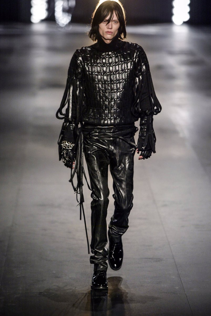 Dior Homme F/W 2003 'Luster' Collection by Hedi Slimane // Gyro