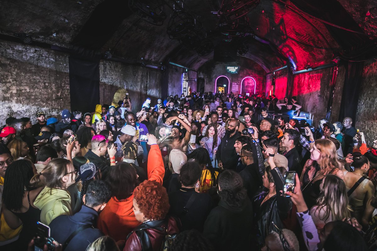 ClashMagazine's tweet image. Music Venues Trust warn that Boris Johnson&apos;s coronavirus exit strategy could erode the rights of bars and venues...

clashmusic.com/news/music-ven…

#ProjectSpeed