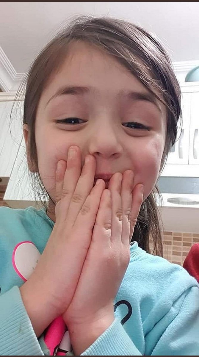 Yoruldum Patron!
İnsanların İnsanlara Saldırmasından,
Çocukların Ömrünün Kelebeklerin Ömründen Kısa Olmasından,
Adaletin Bozguna Uğradığı Bu Dünyada Yoruldum ! 
#ikranur