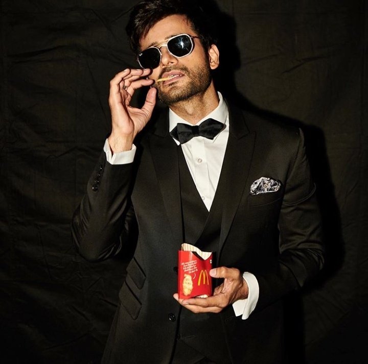 KaranTacker Universe tweet media