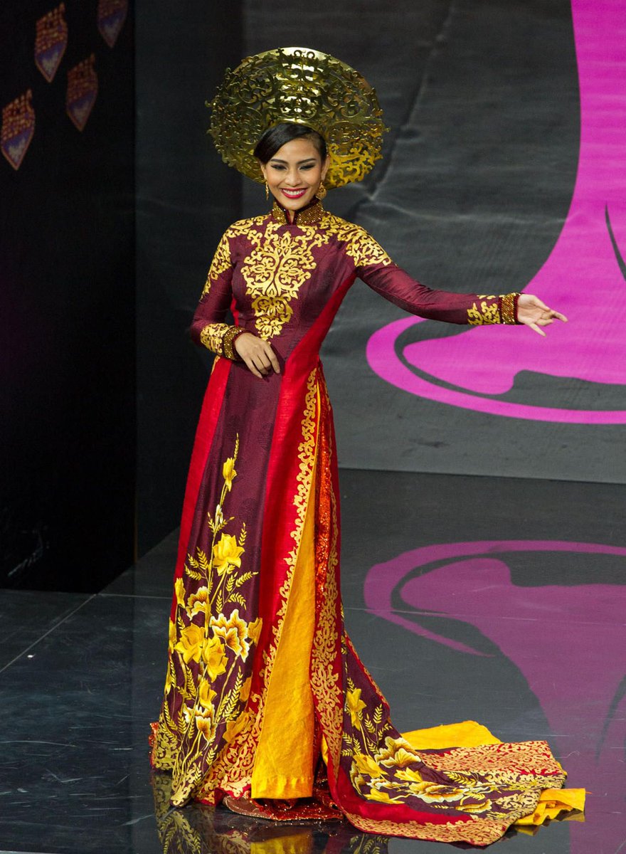 A few examples of áo dài at international beauty pageants.