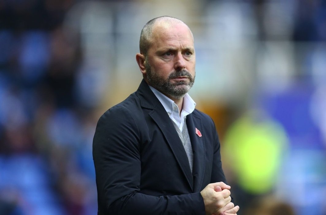 Reading - BowenCons: no one you know has ever heard of the bloke. Where did her mam even meet him ? Seems like he could be a spy, a grass, a chartered accountant or all of the above Pros: House is nearer to a few of your mates & he dresses surprisingly smart7.5/10