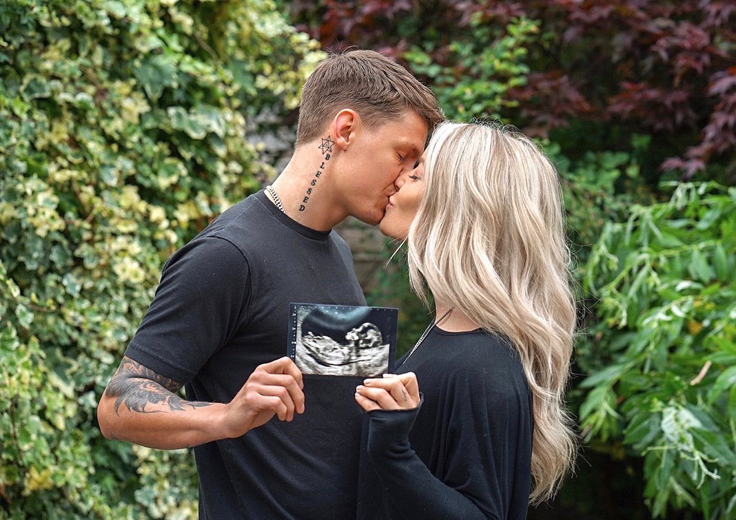 kriswinnergard's tweet photo. Our journey and relationship has been nothing but written in the stars from day one and I feel so overwhelmed with all the love and emotions I am feeling. Our hearts now beats as one and that is so magical I can’t even put into words how I feel. ❤️ #blessed @CEdwardsBoxing https://t.co/X6zSNP7wS2