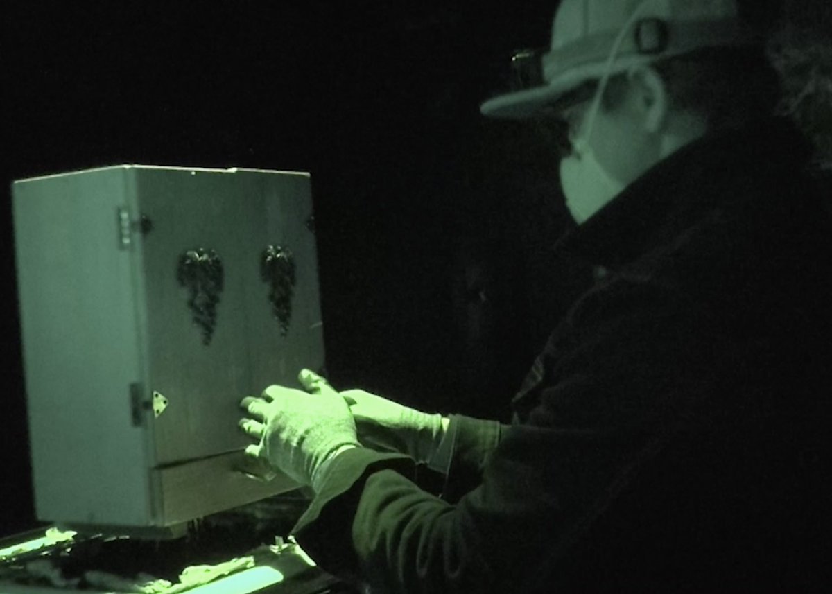 zak bagans dybbuk box zak bagans dybbuk box