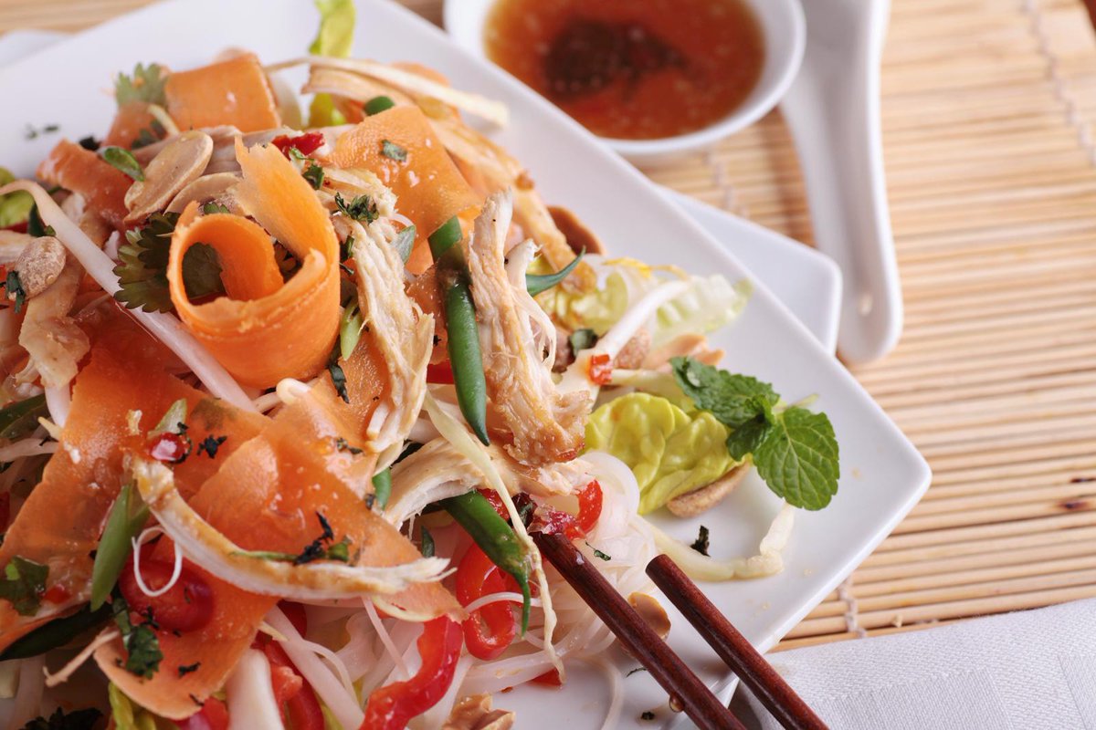katepercys's tweet image. Tonight I am making a Vietnamese salad for #CookWithKate over on Instagram. Join me at 7pm for some fun and #enerjoy in the kitchen and some inspiration for a meal bursting with flavour! 🥰😋👇 
instagram.com/katepercys/
