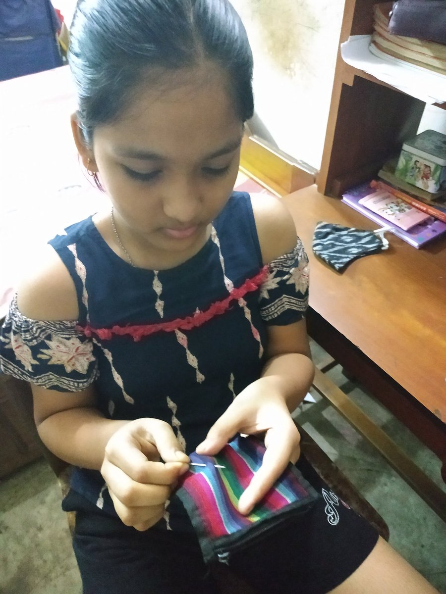 BorahDebarshee's tweet photo. Making cloth bag no to plastic
#bsng https://t.co/d5ujNZWFao