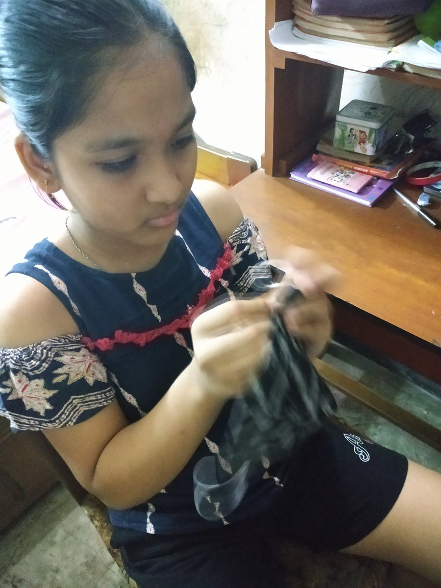 BorahDebarshee's tweet photo. Making mask
#bsng https://t.co/IJwZpLkKb1