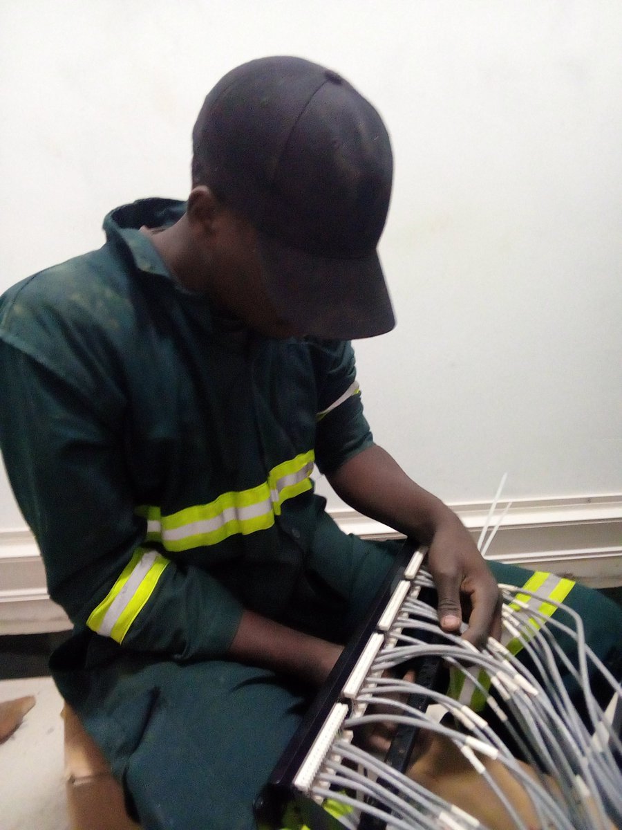 AndreX_O's tweet image. Today is a good day...#UOT😍
I finally started my own company😎 @thenetco ..🤗.. Contact me for any kind of I.T related gigs

-Computers/ Servers
-WAN/LAN Installation
- IP/ Digital Cameras
- Network design
-Consultancy
- I.T security
-Procurement
📲 0706308220

Kindly R.T❤️🔥