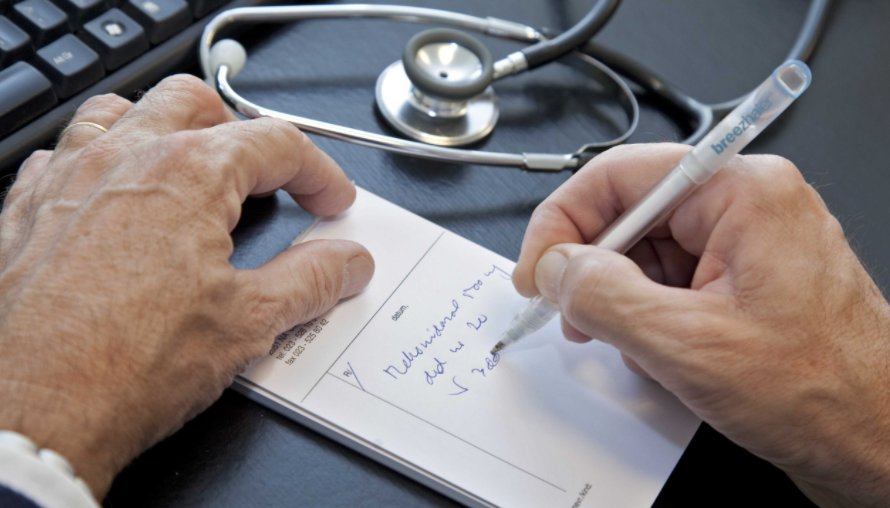 Ongelooflijke stap terug in dematerialisatie ambulant #voorschrift Via EPD een sms sturen met voorschrift #recipe kan/mag niet meer! #nexuzhealth #eHealth #behealth Hoe uit te leggen <a href="/RIZIV_INAMI/">RIZIV</a> @be_gezondheid ??