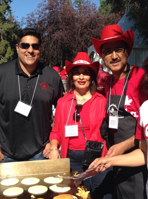 aswalli's tweet photo. Alberta's new #LieutenantGovernor is a female Shia Ismaili #Muslim who came to @Canada decades ago as a #refugee, and has been contributing to society ever since.

Congratulations to Her Honour Salma Lakhani!

#CdnPoli #ABpoli #Historic

PMO: https://t.co/OR3eFccTDp https://t.co/XjSsdoMGYy
