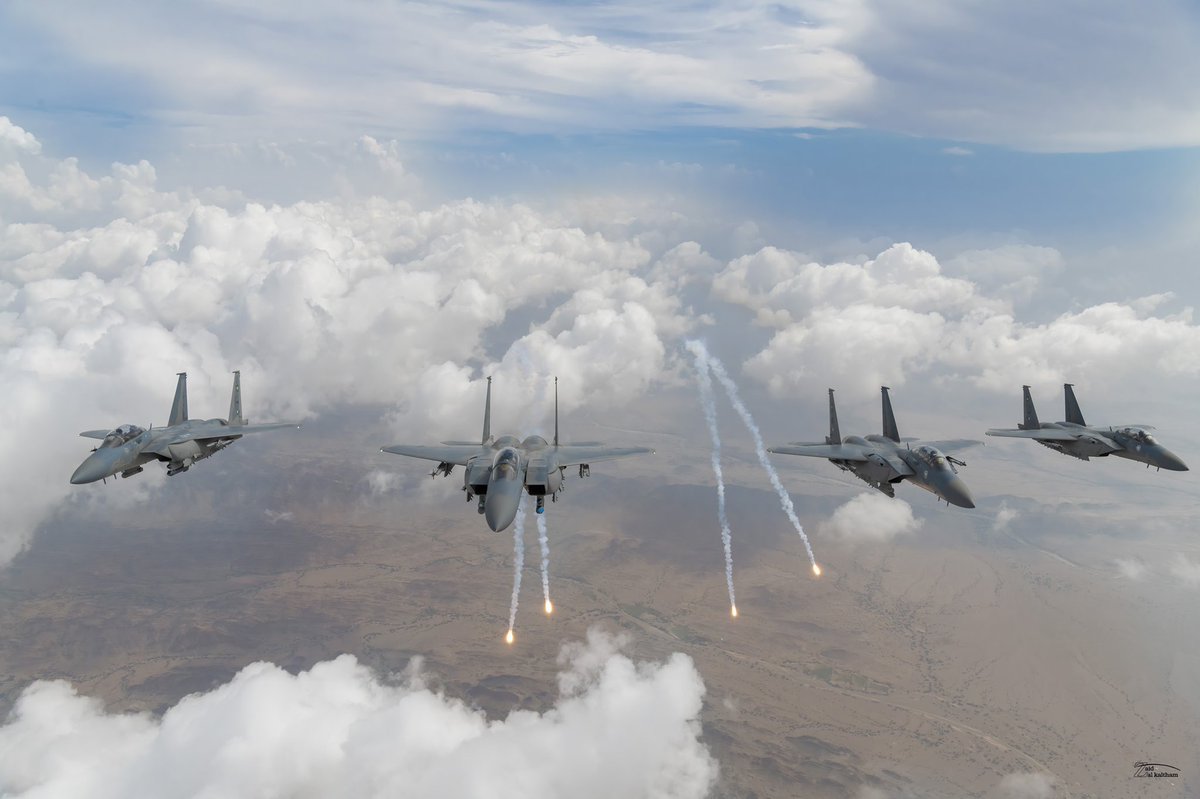 .
من تصويري لطائره F15sa القوة الواعده في وجه الأعداء
#تصويري #صوره #F15 #جده #الرياض #الدمام #الخبر #السعوديه #القوات_الجويه #القوات_المسلحه #جده