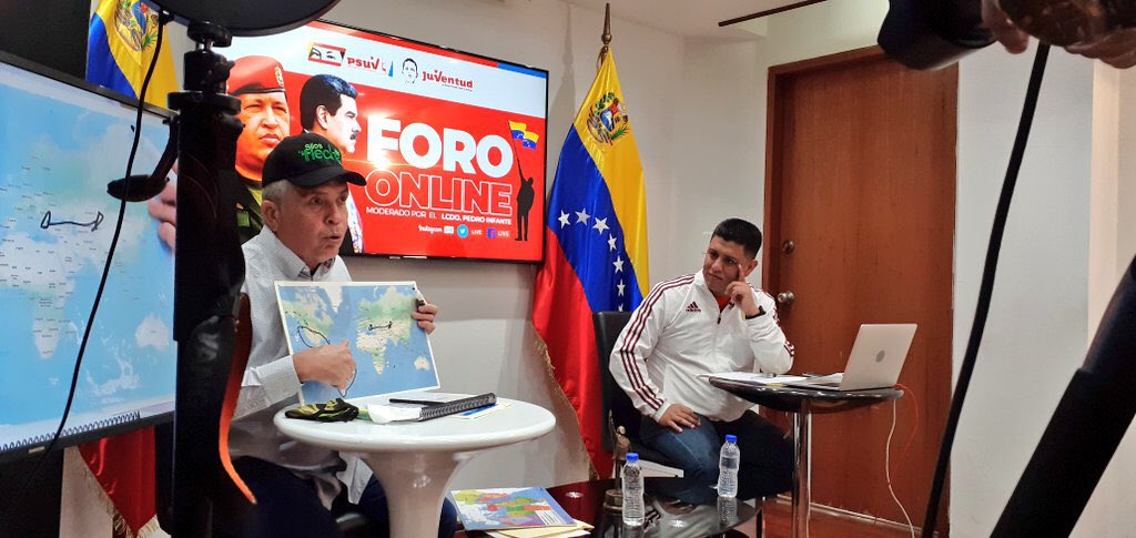 ¡Gracias Camarada! ✊🏽Estuvimos debatiendo en el Foro ON-LINE #20 con el Ministro para la Agricultura Productiva y Tierras @wcastroPSUV quien nos explicó el papel de EE.UU en la política latinoamericana, haciendo énfasis en el caso de Venezuela🇻🇪 #IndependenciaYPaz @NicolasMaduro
