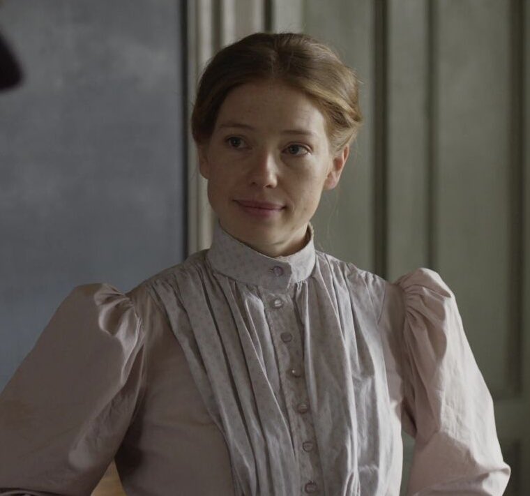 miss stacy as Cinderella   #renewannewithane