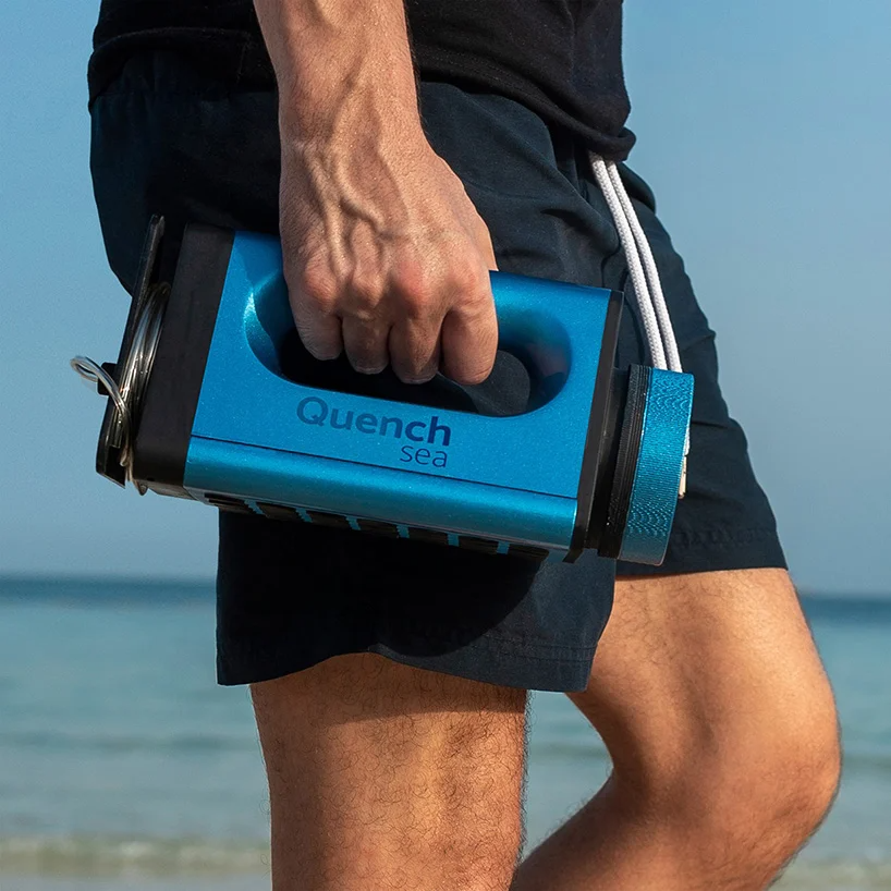 maximaxoo's tweet photo. #Future #Tech: #QuenchSea, a #portable, #LowCost device that turns #seawater into #DrinkingWater — #desalination on-the-go
► https://t.co/w63lsNBWZU via @DesignBoom https://t.co/Aj9voKI7dQ