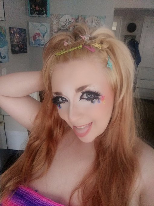 Working on getting set up but some family requirements popped up last second. Not sure when I'll be on<a href="/tag/camgirl"class="tags"><span>#camgirl</span></a><a href="/tag/hentai"class="tags"><span>#hentai</span></a>