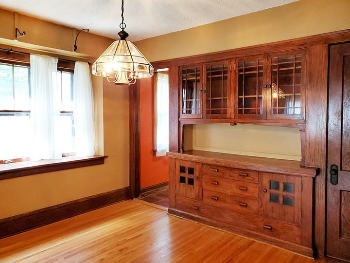 Round 1 (Minneapolis): House 1: Cute Craftsman 5 bed/2 bath, 1435 sqftPrice: $360,000Link:  https://www.redfin.com/MN/Minneapolis/3128-46th-Ave-S-55406/home/51305779