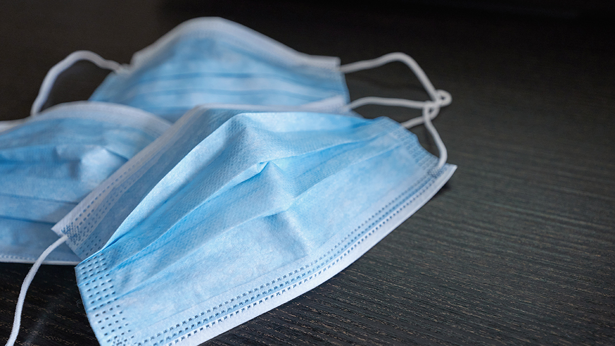 In a joint press conference, the governors for New York , New Jersey, and Connecticut announced a coordinated effort to protect the tristate area from the spread of #COVID19, implementing a travel quarantine on travelers. What employers need to know: bit.ly/2VzbBtr