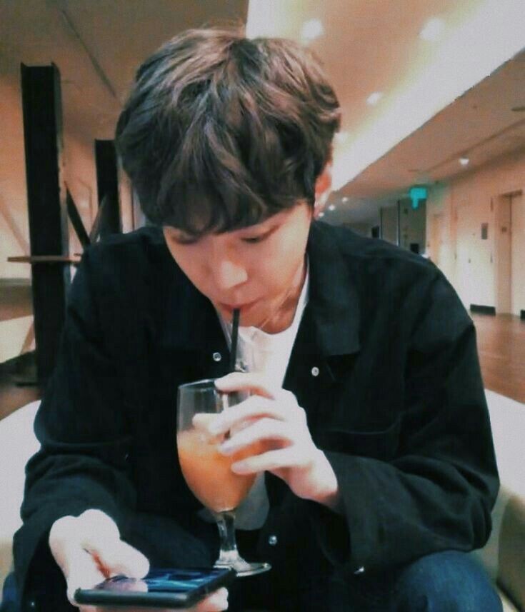 boyfriend doyoung thread bc lets be honest we all need it
