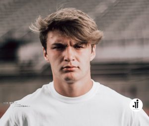6starfootballKS's tweet photo. EVENT COVERAGE: KC Showcase Top Performers — Six Star Football takes a look at some of the top prospects at Saturday’s KC Showcase @BA3T25  @abruceiv @quinton_conley @NOF1YZONE1 @Reed18Smith @IsaacStanton4

https://t.co/jFj3xeOZ6a https://t.co/FixIpdHvyh