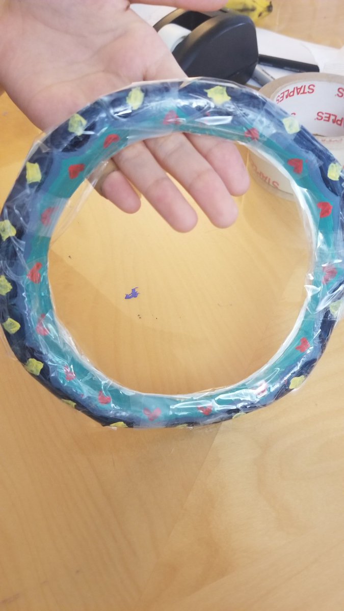 sillbaram's tweet photo. Alien Frisbee! https://t.co/7jguFJolpK