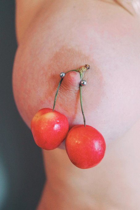 Sabrina Nichole - 2 pic. Cherries on the nip🍒 https://t.co/Aw6VgS3gzY