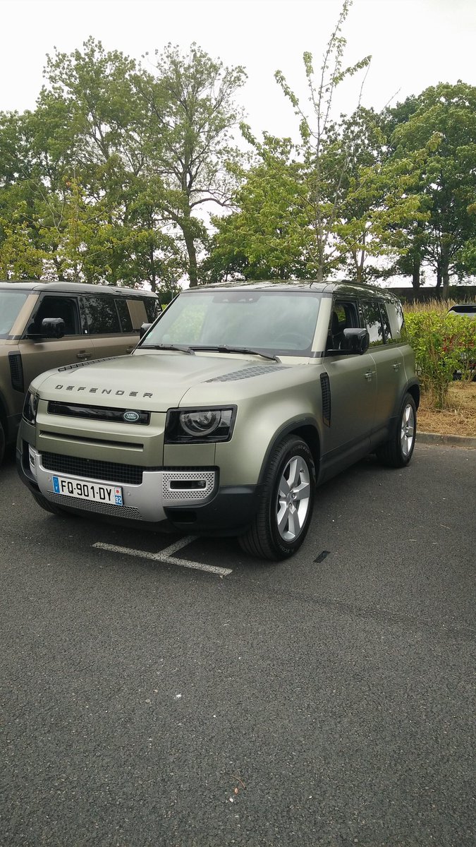 AUTOMOTIVPRESS's tweet photo. Du léger et puissant au lourd et tout terrain @LandRoverFrance en passant par le félin @JaguarFrance avec son nouveau visage, les organisateurs de l'@AM_AM_France avaient prévenu : ce sera intense et varié. La suite demain pour une nouvelle journée d'essais !
#AMAMFrance https://t.co/kQTUfocFtp