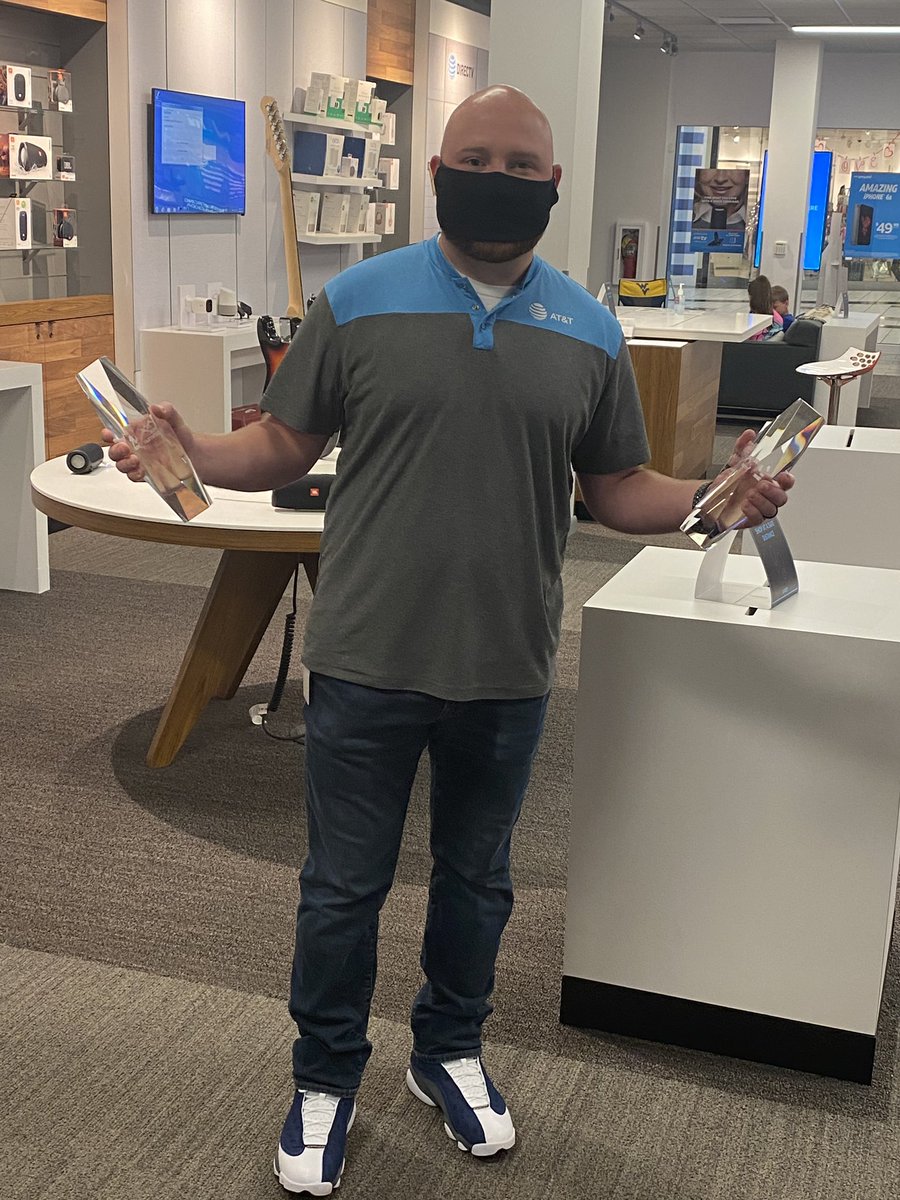 Jon_Kirwin's tweet photo. My second #Summit trophy arrived today! Thanks @Matt__Rash for dropping all that hardware off for the other two winners outta Morgantown Mall! You can bet #3 coming this year!  #MoneyMakerz #unstOHPAble #POWerGoesWestAGAIN @jerryfornwalt @WilliamGStovall https://t.co/cL7lu9B7JT