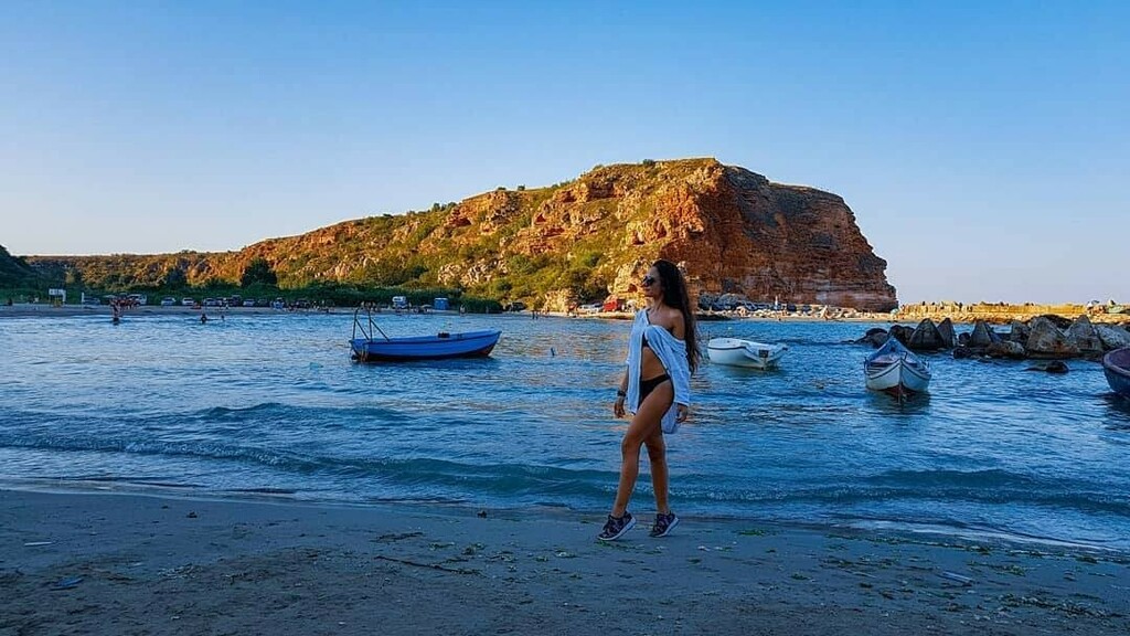 69Azzurra's tweet photo. Nessuno può farti sentire inferiore senza il tuo consenso.
#me #moda #italia #film #arte #studio #milano #roma #amore #mare #pasta #tv #ferrari #buongiorno #solo #mi #bella #casa #napoli #moto #estate #piscina #primavera #tiamo #vino #motocross #instaita… https://t.co/nGxW3KSFWH https://t.co/blggdsqg3E