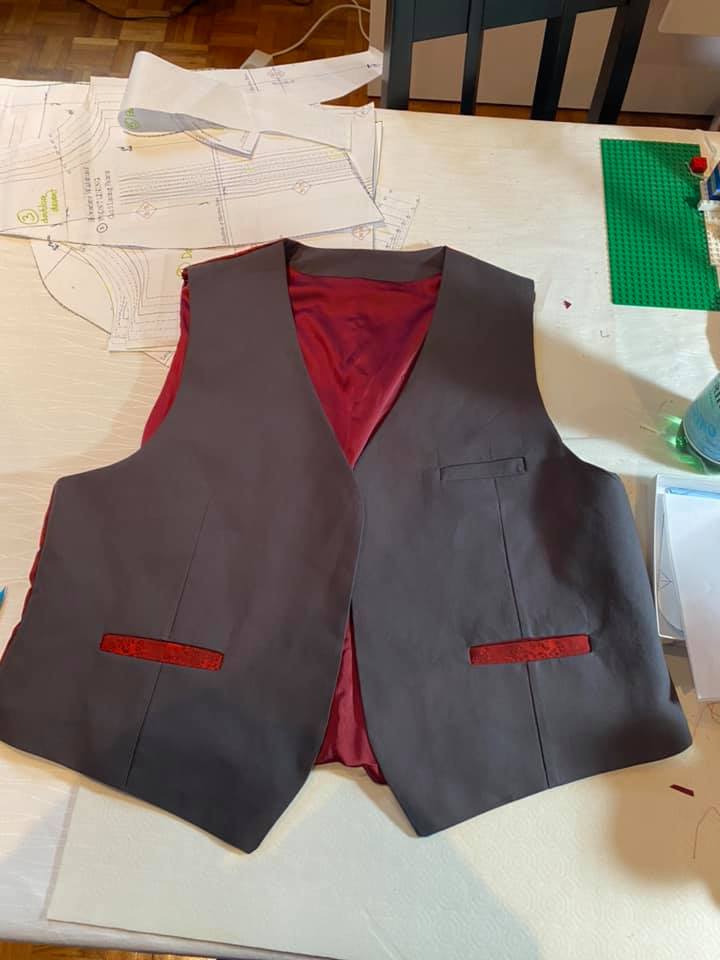 tangi44's tweet photo. #sewing #waistcoat #firstGarment #happy #butABitTooShort #samePlayerShootAgain https://t.co/J6272CmORR
