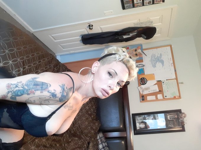 I'm online right now on skyprivate (live skype show). my private profile:  Please RT. thanks! #camgirl<a href="/tag/camgirl"class="tags"><span>#camgirl</span></a>