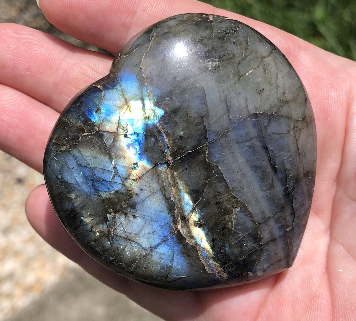 DesignsTiffany's tweet photo. Beautiful pieces nobody has claimed yet!! https://t.co/KHl47yr0ic #crystals #labordorite #pyrite #rainbowtitaniumaura #crystalvisions https://t.co/Wh5YDhyuWs