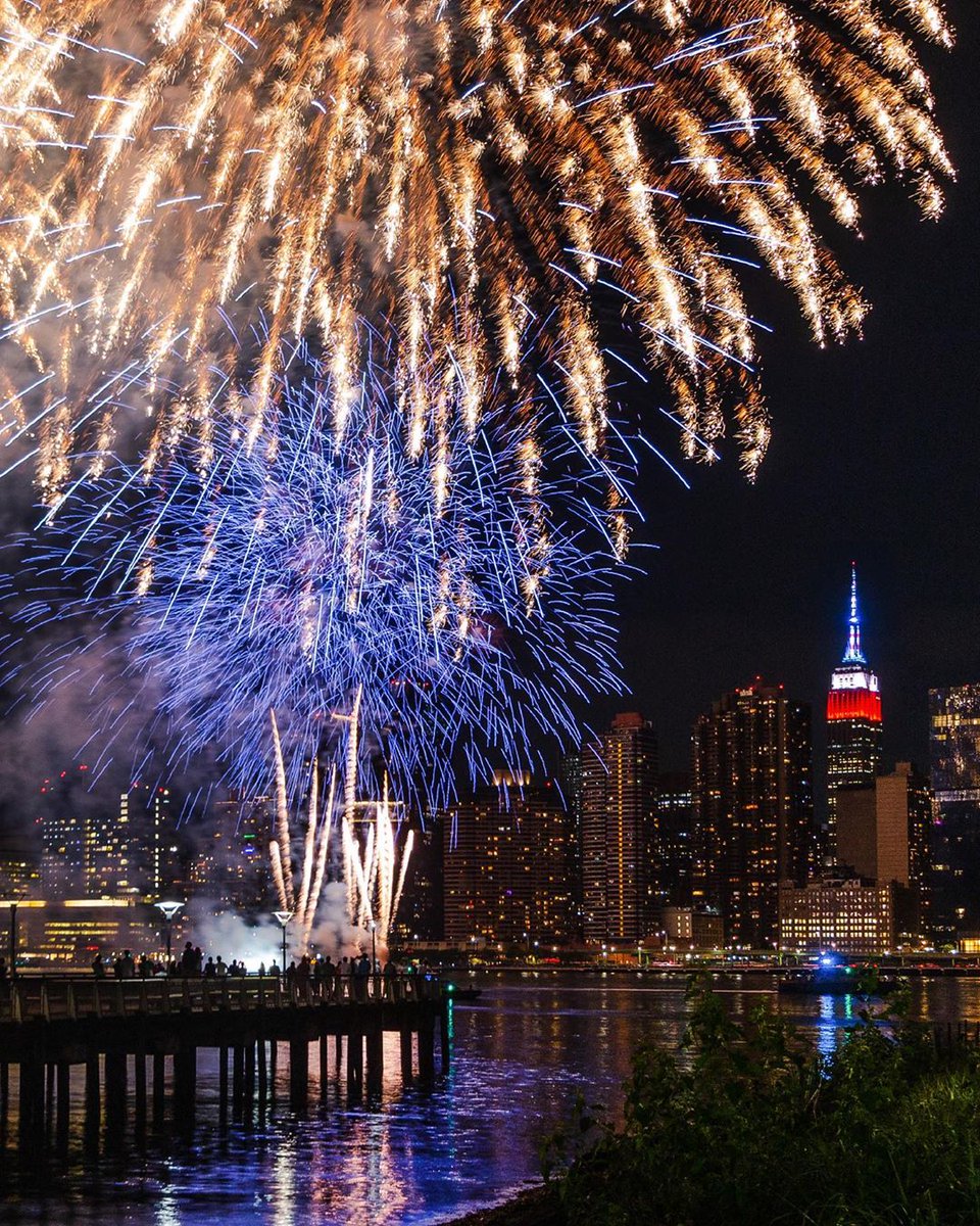 mattritchie_nz's tweet image. Last nights #MacysFireworks display in LIC @Macys