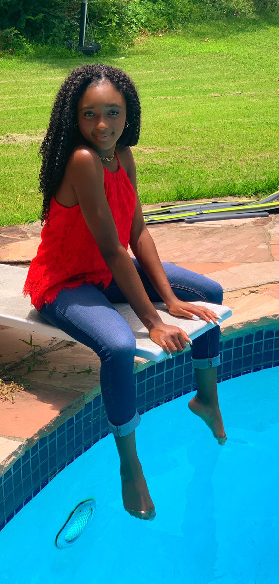 MallianButler's tweet photo. Be yourself; everyone else is already taken❤️💙❤️💙 #ActressLife #Lifestyle #PositiveVibes #ThankfulTuesday #PrettyGirlThings #PoolsideFun #photography #EffortlessBeauty #YoungModels #TeenActress https://t.co/Pe8EMg0i2W