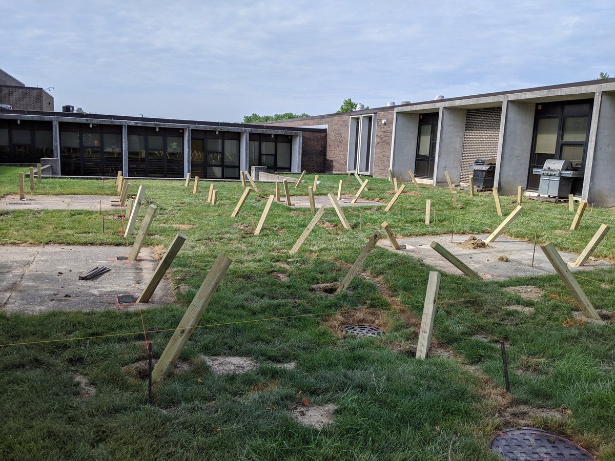 StaggSTEM's tweet image. Progress being made on our "Math in Construction" building decks/platforms! We're getting excited! #CareerReady @StaggHighSchool @CHSD230 @IllinoisACTE @actecareertech @CRCCarpenters