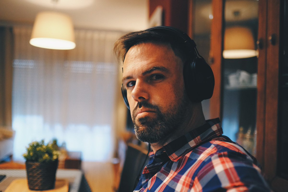 schmitzoide's tweet image. Introducing my “Bug off I’m working hard!” face. Featured in my living room for the last (n) weeks... #workhardplayhard #codewithheart💙