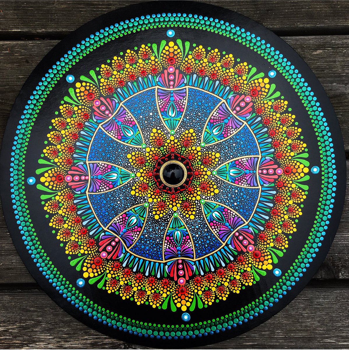 Freebird8626's tweet photo. @elliegoulding @lauvsongs Hey! I just wanted to share some of my art with you! I’m an aspiring Mandala artist and have created a new and unique style of mandala that I call “kaleidoscope mandalas”. Hope you like them! https://t.co/lAHHu6EdOe