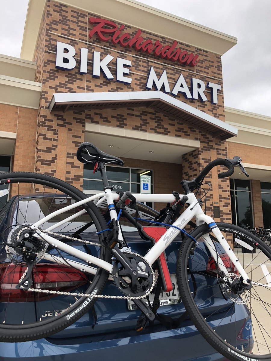 AdamRushlow's tweet photo. @ed_choy Picked up my new ride today. Still my trail bike but got this one for gravel/road. https://t.co/0jhXx9ny1y